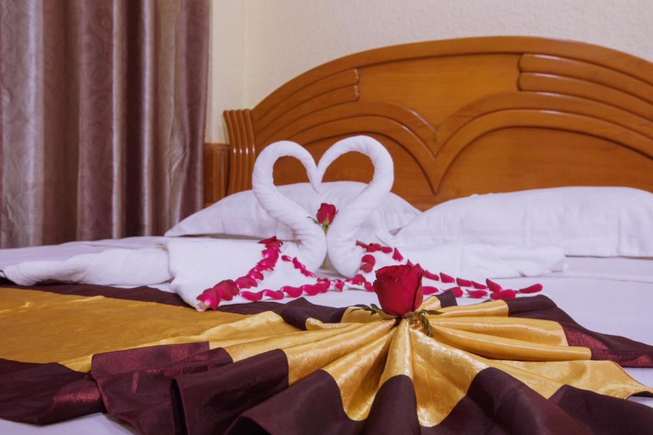 Sunrise Hotel Mandalay Exterior photo